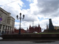 Достопримечательности Москвы. Центральные площади. Вид на ГИМ с Моховой улицы