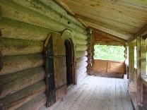 Достопримечательности Торжка. Музей деревянного зодчества. Крыльцо Преображенской церкви