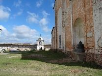 Достопримечательности Переславль-Залесского. Горицкий монастырь (музей-заповедник). Возле собора