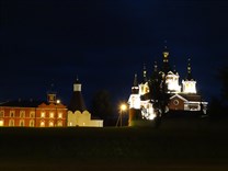 Достопримечательности Коломны. Коломенский Кремль. Брусенский монастырь в вечернее время
