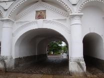 Достопримечательности Приозерска. Валаамский монастырь. Проход к собору