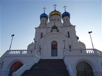 . Владимирский собор в Лисках. Центральная лестница