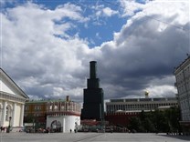 Достопримечательности Москвы. Центральные площади. Вид на Кутафью башню с Сапожковой площади