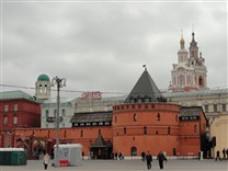 Достопримечательности Москвы. Китай-город. Башня на площади Революции