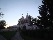 Достопримечательности Суздаля. Ризоположенский монастырь. Святые ворота