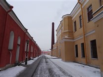 Достопримечательности Санкт-Петербурга. Петропавловская крепость. Возле Васильевской куртины