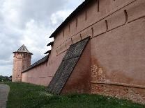 Достопримечательности Суздаля. Спасо-Евфимиев монастырь. Стены в 2014 году