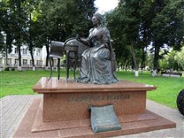 . Памятник Екатерине II в Подольске.  