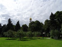 Достопримечательности Москвы. Московский кремль. Яблоневый сад