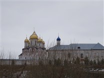 Достопримечательности Можайска. Ферапонтов Лужецкий Можайский монастырь. Собор и Введенская церковь