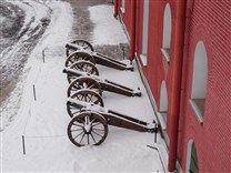 Достопримечательности Санкт-Петербурга. Петропавловская крепость. Пушки времён наполеоновских войн