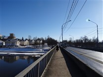 Достопримечательности Торжка. Центральный мост через Тверцу. На мосту