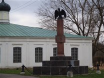 Достопримечательности Вязьмы. Монумент в честь победы в бою под Вязьмой 1812 года.  