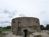 . Копорская крепость. Северная Воротная башня (вид сверху)