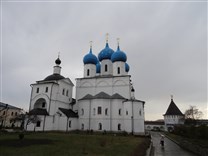 Достопримечательности Серпухова. Высоцкий мужской монастырь. Собор и церковь Сергия Радонежского