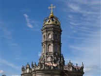 . Знаменская церковь в Дубровицах. Глава с короной
