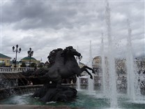 Достопримечательности Москвы. Центральные площади. Фонтан на Манежной площади