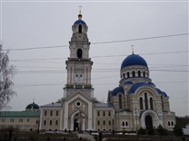 Достопримечательности Калуги. Тихонова пустынь. Успенский собор с колокольней