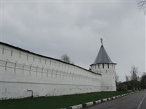 Достопримечательности Серпухова. Высоцкий мужской монастырь. Восточная стена