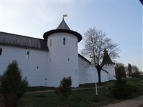 Достопримечательности Боровска. Пафнутьево-Боровский монастырь. Круглая башня
