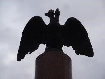 Достопримечательности Вязьмы. Монумент в честь победы в бою под Вязьмой 1812 года. Двуглавый орёл