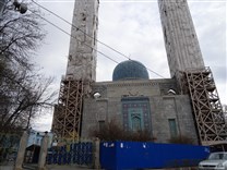 Достопримечательности Санкт-Петербурга. Соборная мечеть. Минареты на реставрации (май 2015)