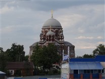 Достопримечательности Коломны. Церковь Троицы Живоначальной. Вид со стороны цементного завода