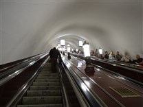 Достопримечательности Санкт-Петербурга. Петербургский метрополитен. Эскалатор на станции Площадь Восстания