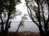 Достопримечательности Осташкова. Житенный Смоленский женский монастырь. Вид на озеро Селигер