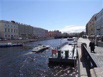 Достопримечательности Санкт-Петербурга. Река Фонтанка. Пристань возле Шуваловского дворца