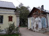 Достопримечательности Осташкова. Житенный Смоленский женский монастырь. Восточные ворота