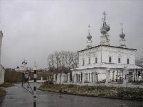 Достопримечательности Суздаля. Покровский монастырь. Церковь Петра и Павла за стенами монастыря