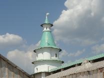 Достопримечательности Истры. Новоиерусалимский монастырь. Башня Варуха