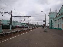 Достопримечательности Смоленска. Железнодорожный вокзал. На перроне