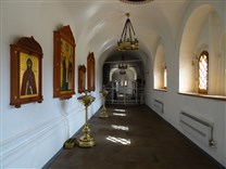Достопримечательности Валдая. Иверский монастырь. Западная галерея собора