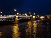 Достопримечательности Санкт-Петербурга. Дворцовый мост.  