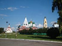 Достопримечательности Коломны. Коломенский Кремль. Вид на Соборную площадь из сквера Блюдечко