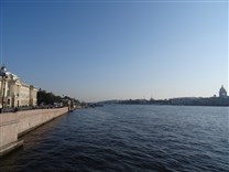 Достопримечательности Санкт-Петербурга. Река Нева. Вид с Благовещенского моста
