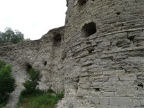 . Копорская крепость. Руины стен