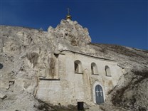 . Дивногорский Успенский монастырь. Успенская церковь в скале